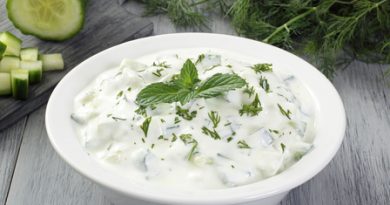 Дзадзики (Гръцка млечна салата)