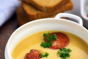 Картофена крем супа с наденица
