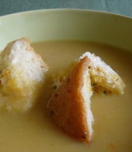 Крем супа с жълт боб